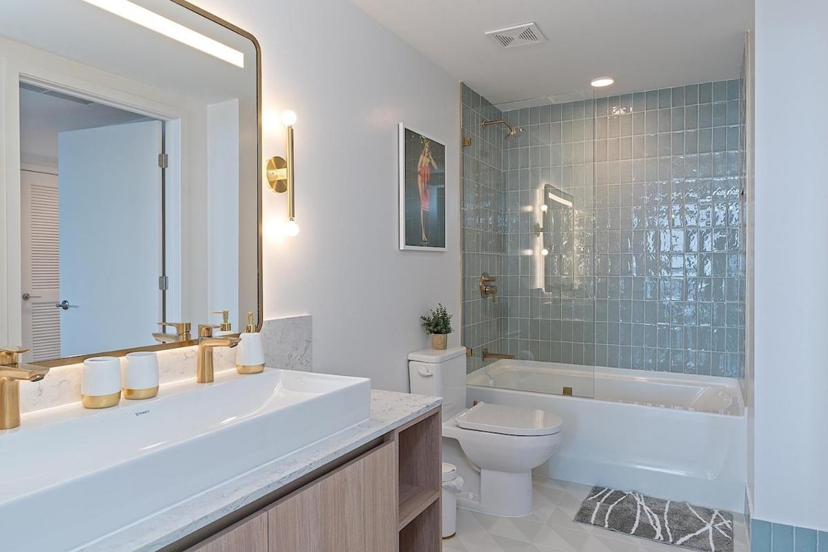 Stylish 1bd On 46th Floor Apartamento