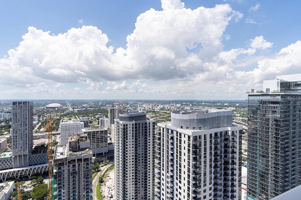 Stylish 1bd On 46th Floor Apartment *
